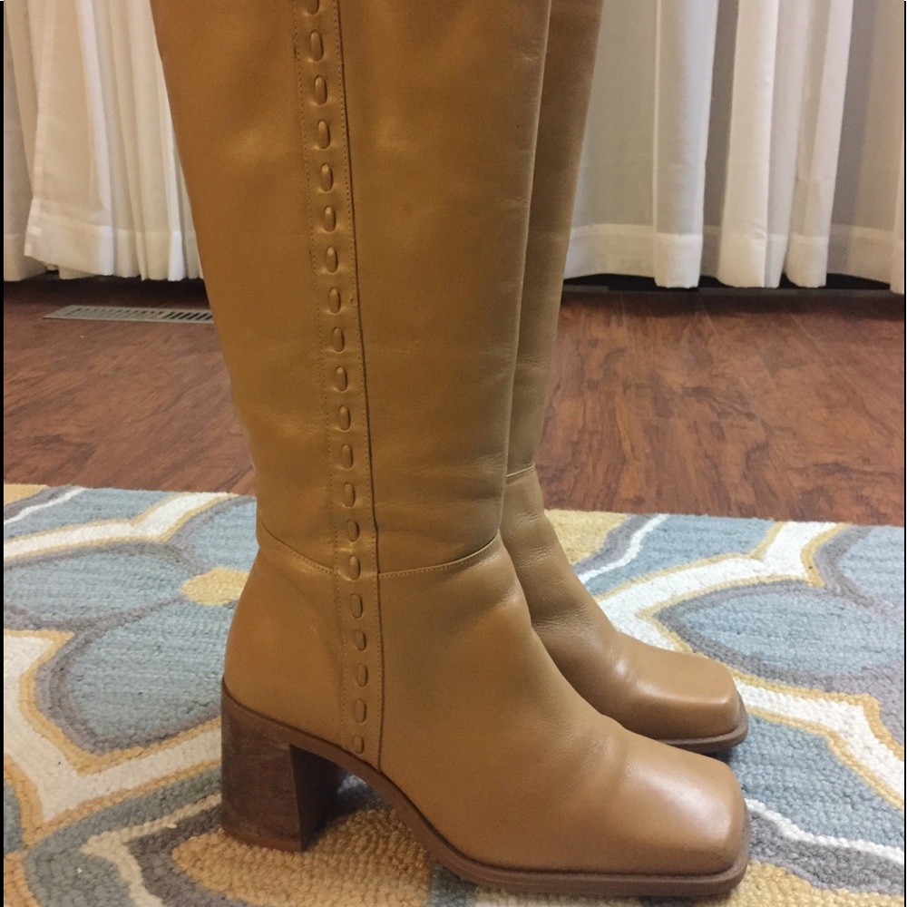 White Mt. leather boots